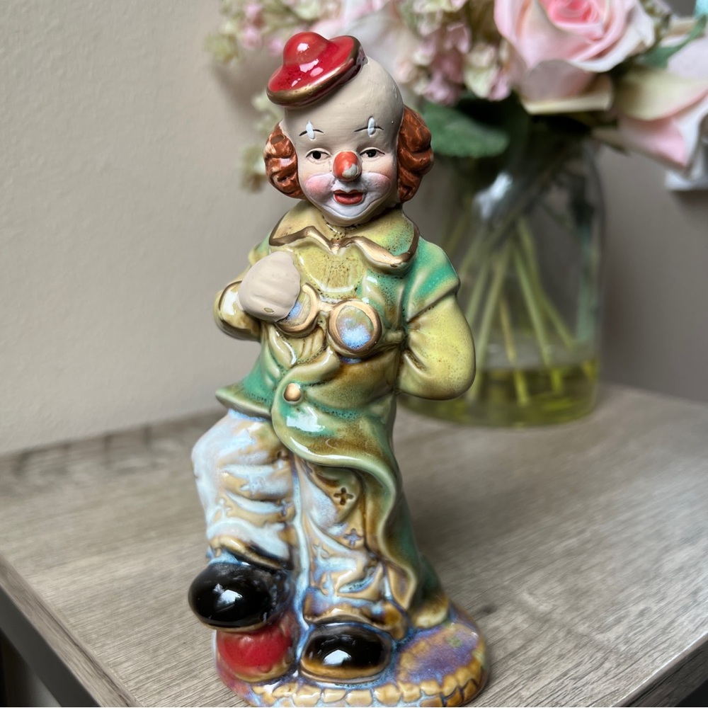 Vintage Porcelain Greenbrier HOBO Clown Handpainted Glazed Ceramic 6.5”H